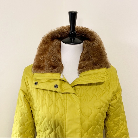 Marmot Quilted Winter Short Coat With Fur Collar